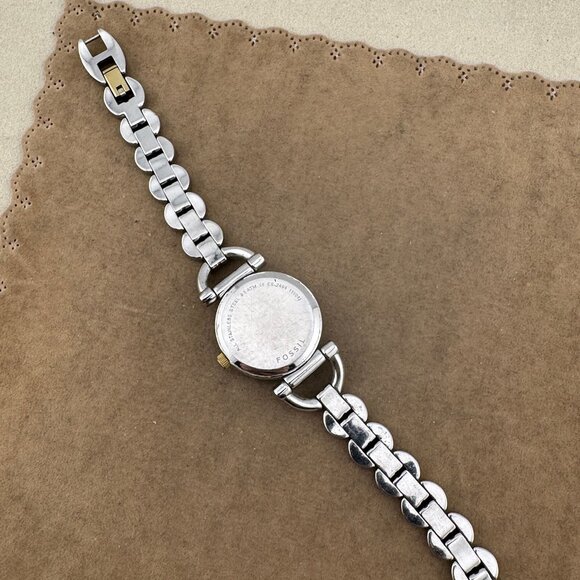 Vintage Fossil Women’s Two tone Gold and all Stainless Steel Watch - Picture 6 of 8